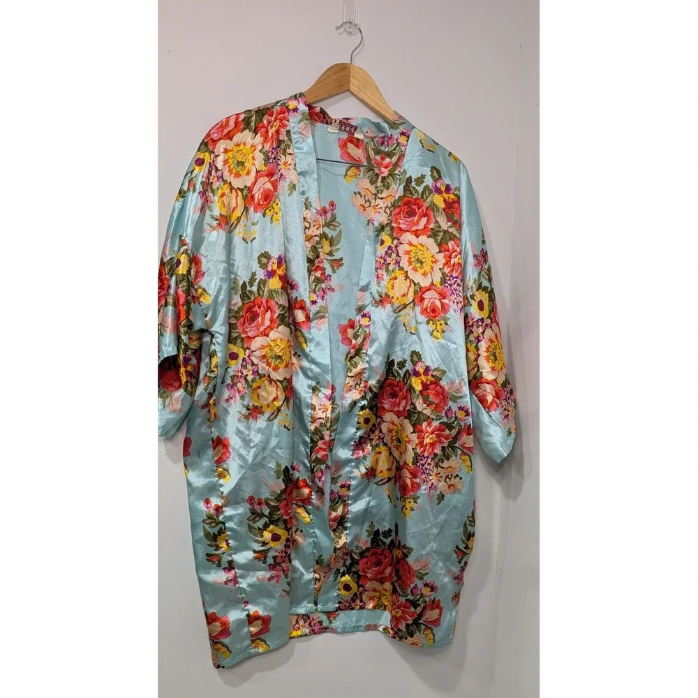 Mei Yesi Da Kimono Robe Blue Floral Satin Short‎ Sleeve Lightweight Women's